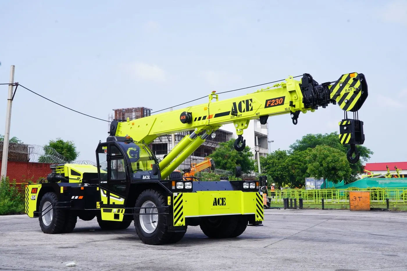 Crane Mats & Outrigger Pads in Baton Rouge (stock photo)